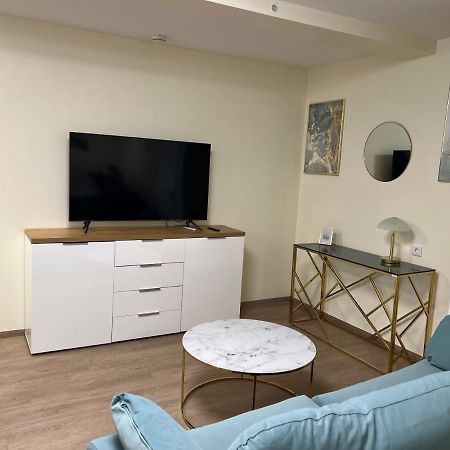 Souterrain Studio-Apartment Nuremberg Bagian luar foto